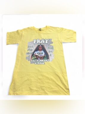 Yellow Prayer Graphic Tee - Faith Doesn't Stress xs
